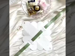 পোশাক উপহার গয়না কাস্টম মুদ্রিত কাগজ ব্যাগ 150gsm 210gsm 250gsm বেধ